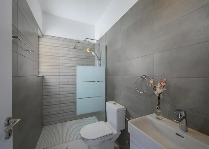 Olivine Pearl * Protaras