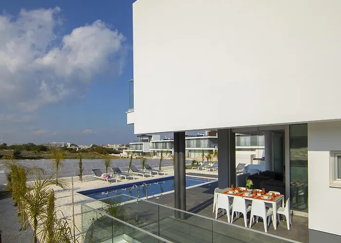 Olivine Pearl * Protaras