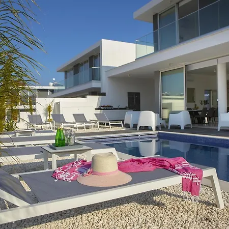 Olivine Pearl * بروتاراس