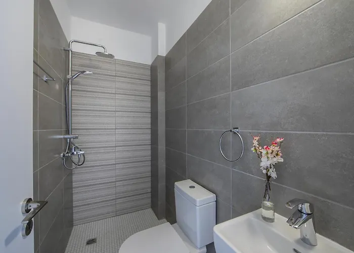 Olivine Pearl * Protaras